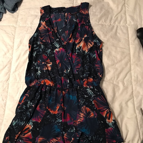 BCBGMaxAzria Pants - NWOT BCBG Size Medium Floral Sleeveless Romper